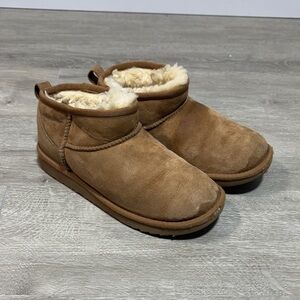 UGG Classic Ultra Mini chestnut ankle boots US size 5
